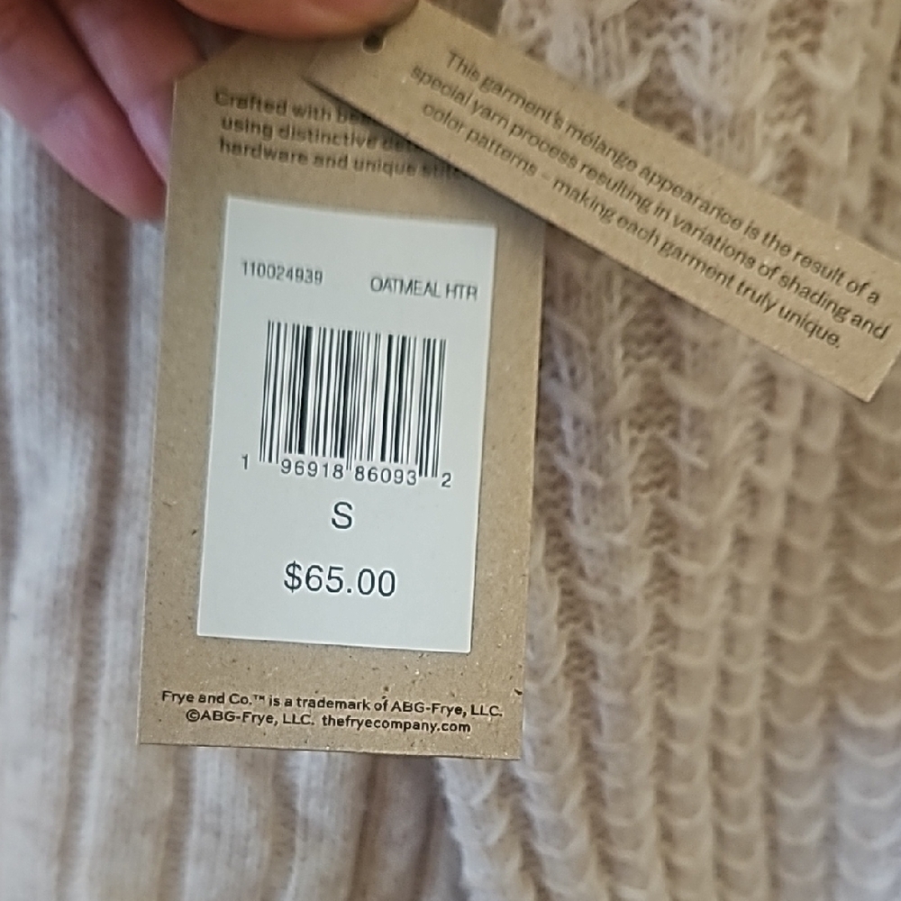 FRYE AND CO. Women's V-Neck Sweater in Cream - Picture 2 of 9